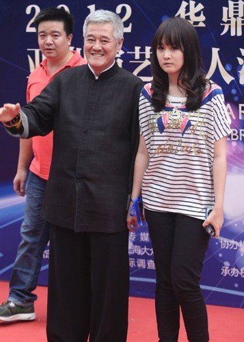 赵本山和女儿(资料图)