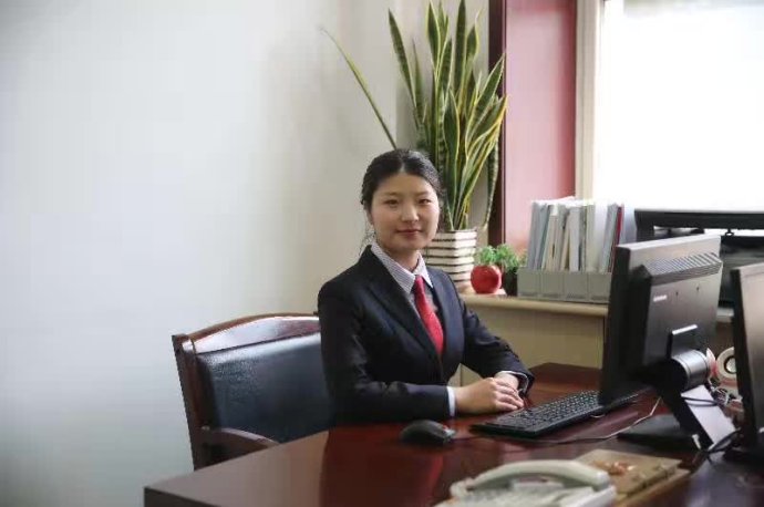 一家凉皮:滕州妹子卖凉皮人生逆袭的励志故事