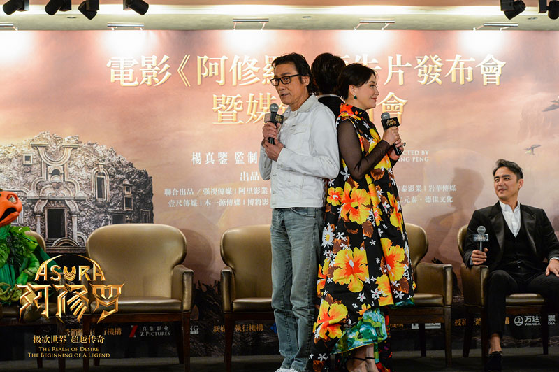 现场演绎阿修罗王“三头合体”2