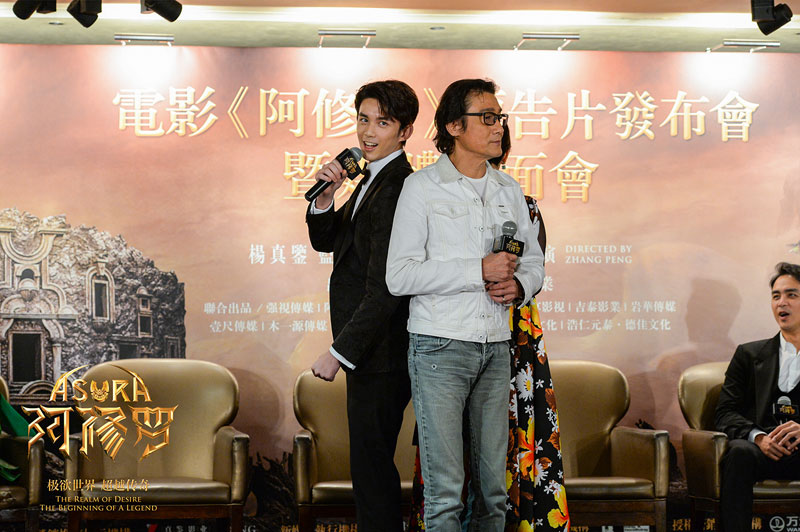 现场演绎阿修罗王“三头合体”1